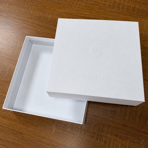 Custom Embossed Brand Logo White Cosmetic Two-Piece Rigid Paper Box Gift Packaging Box